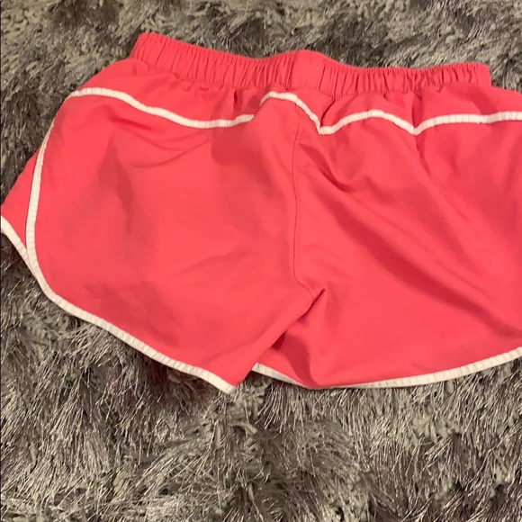Running shorts - Picture 2 of 3